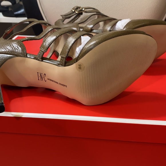 I N C brand new high Heel. - Picture 8 of 8